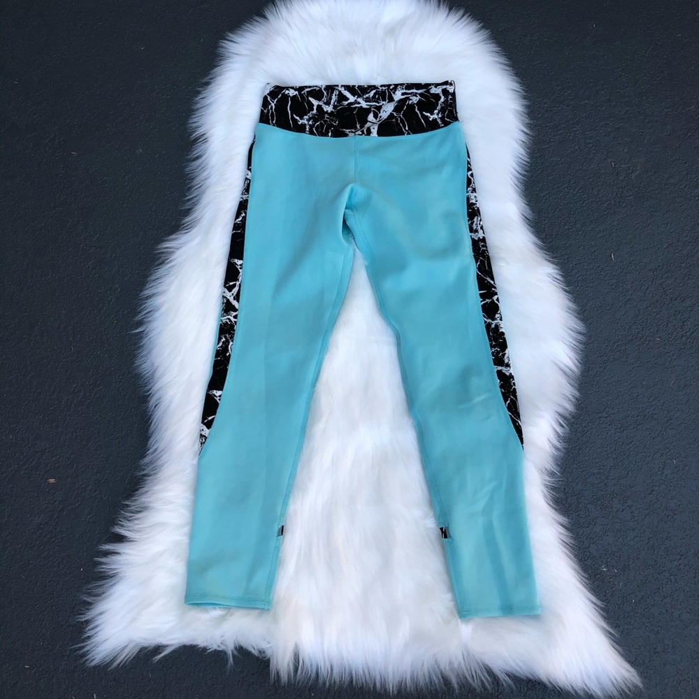 THREADS 4 THOUGHT LEGGINGS